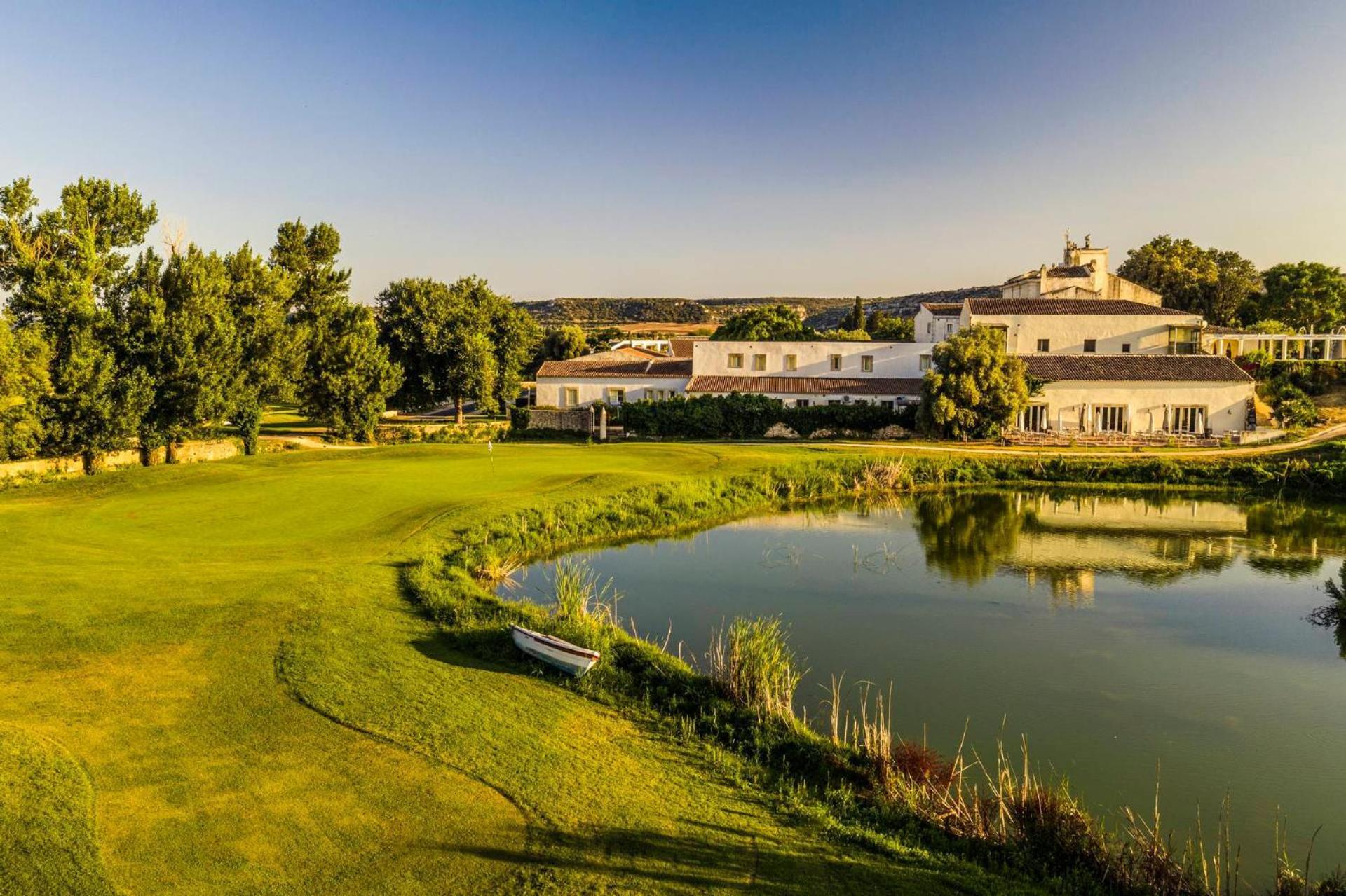 Borgo Di Luce I Monasteri Golf Resort&spa
